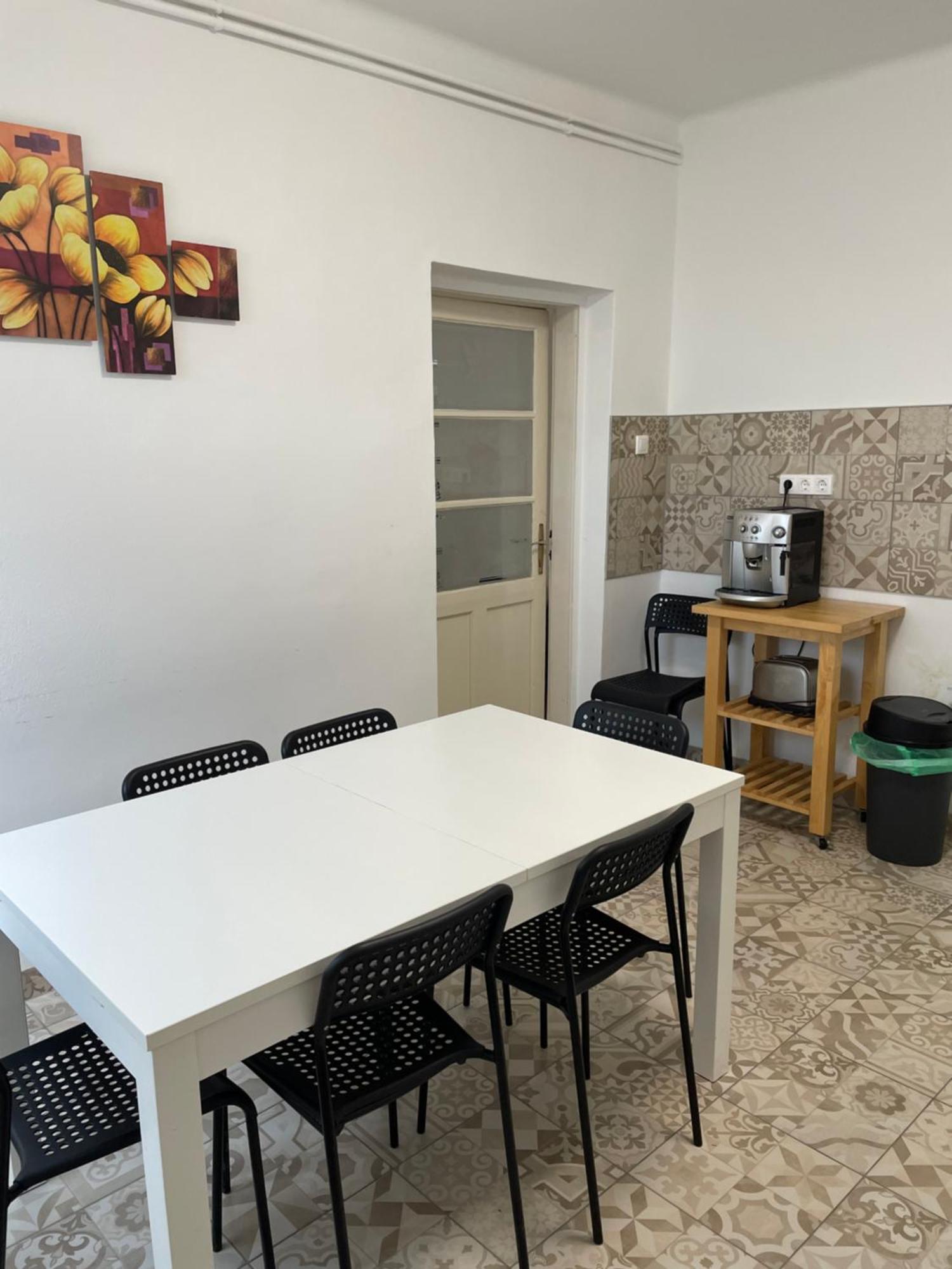 Elvira Vendeghaz Apartament Kisbodak